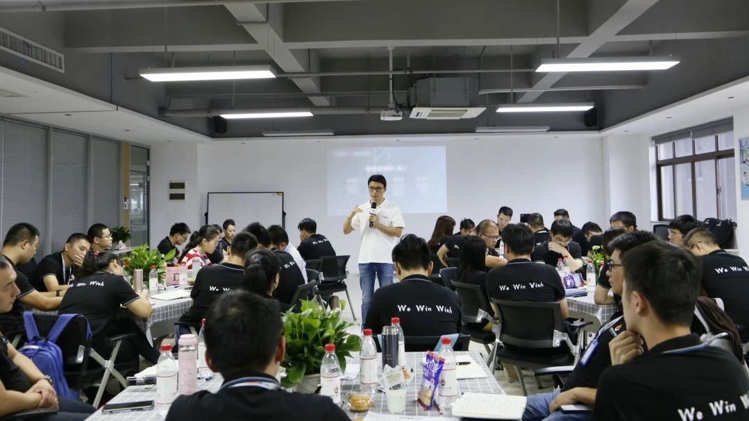 ���˹���-׷�󿵽�,����һ������